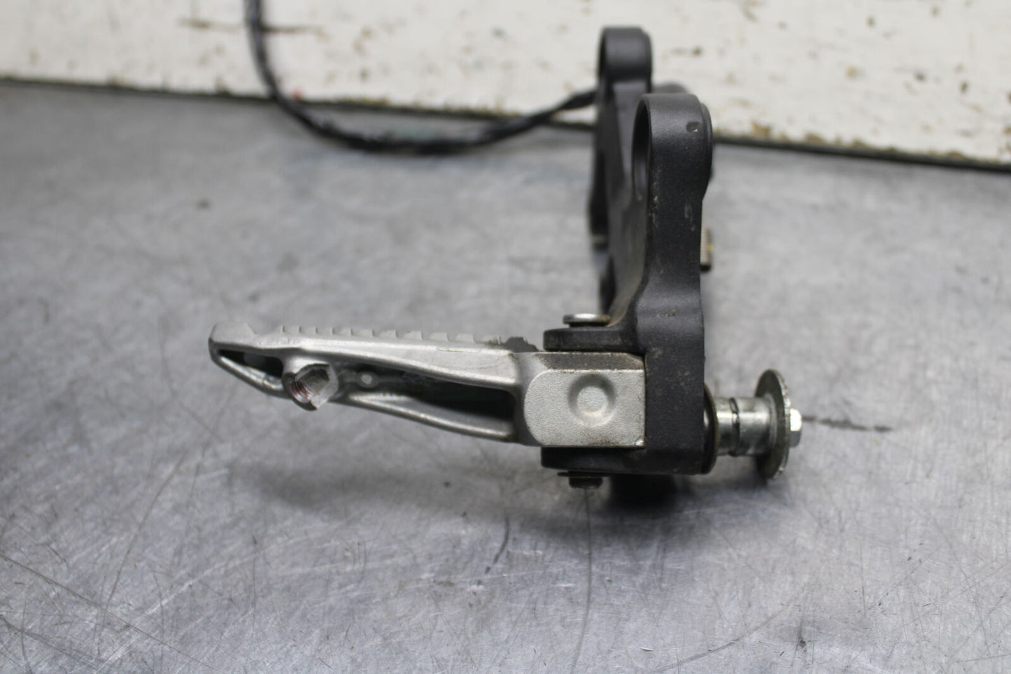 18-23 KAWASAKI NINJA 400 EX400 ABS RIGHT REARSET REAR SET FOOT PEG REST BB747