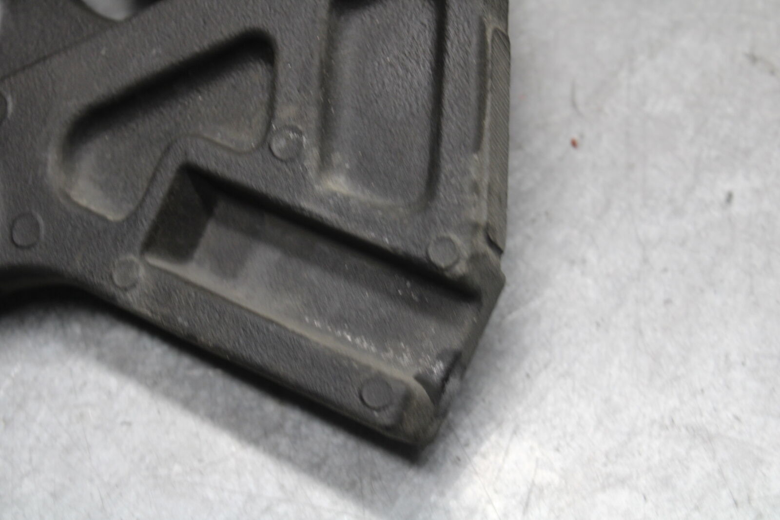 13-18 KAWASAKI NINJA ZX6R REAR BRAKE CALIPER W MOUNT BRACKET 43080-0114-DJ BB666