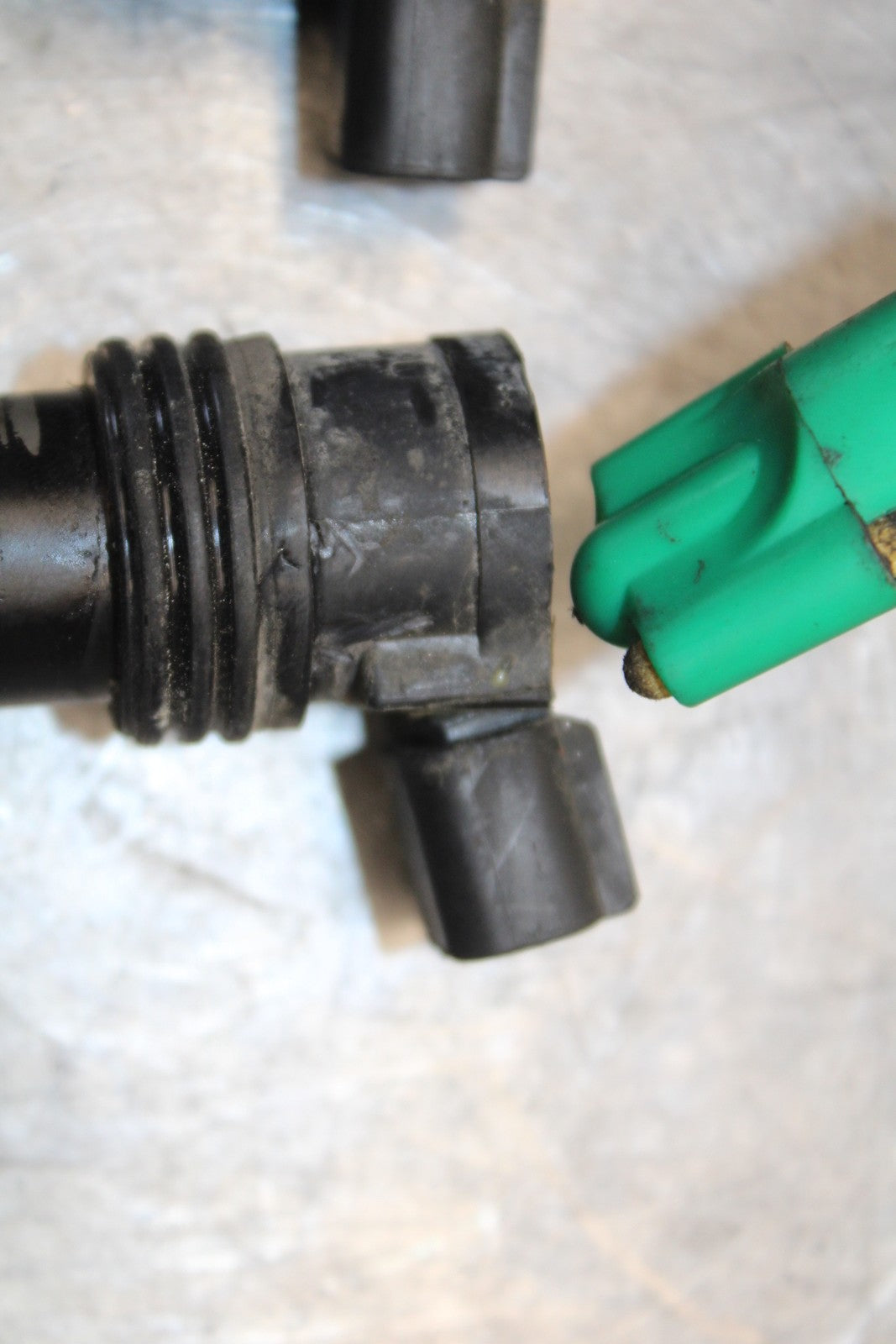 03-04 KAWASAKI NINJA ZX6RR IGNITION COILS COIL SPARK PLUG CAPS BB684