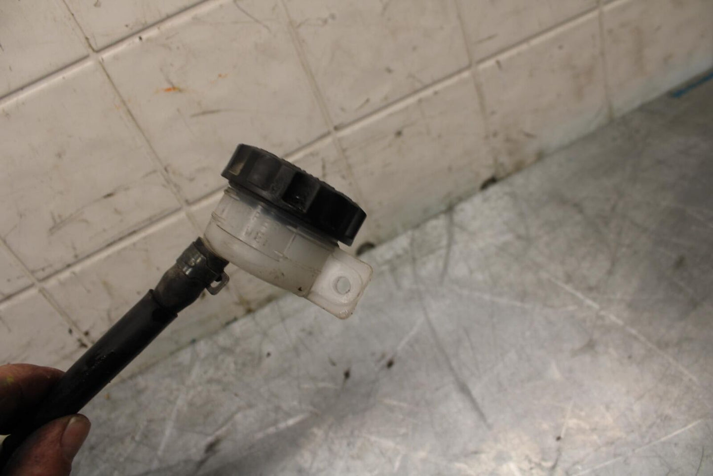 12-17 KAWASAKI NINJA 650 REAR BRAKE MASTER CYLINDER W RESERVOIR 43015-0559 BB470