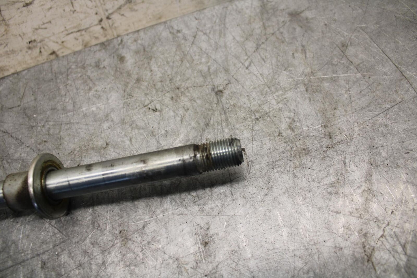 2007 Suzuki Boulevard M50 FRONT WHEEL RIM AXLE PIVOT BOLT 54711-48G00 BB537