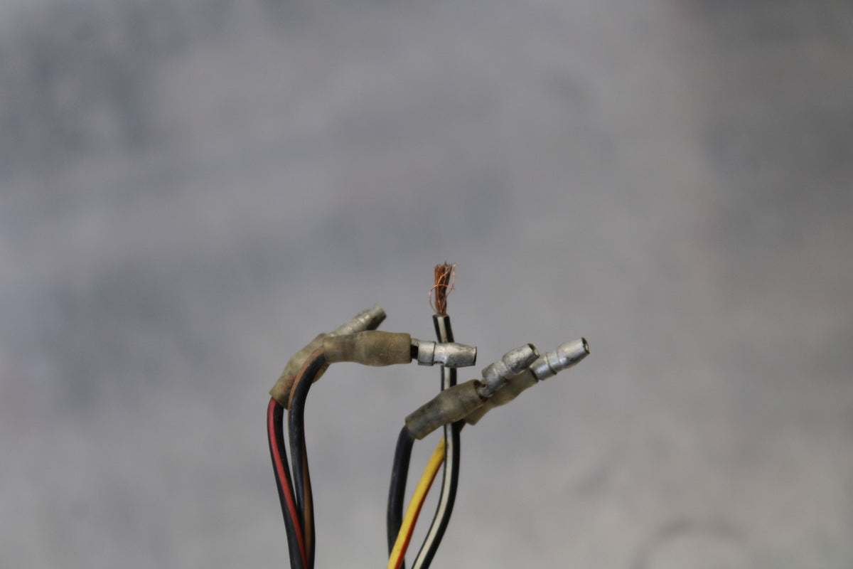 76-77 HONDA GOLDWING 1000 RIGHT CLIP ON HANDLE KILL OFF START SWITCH BB171
