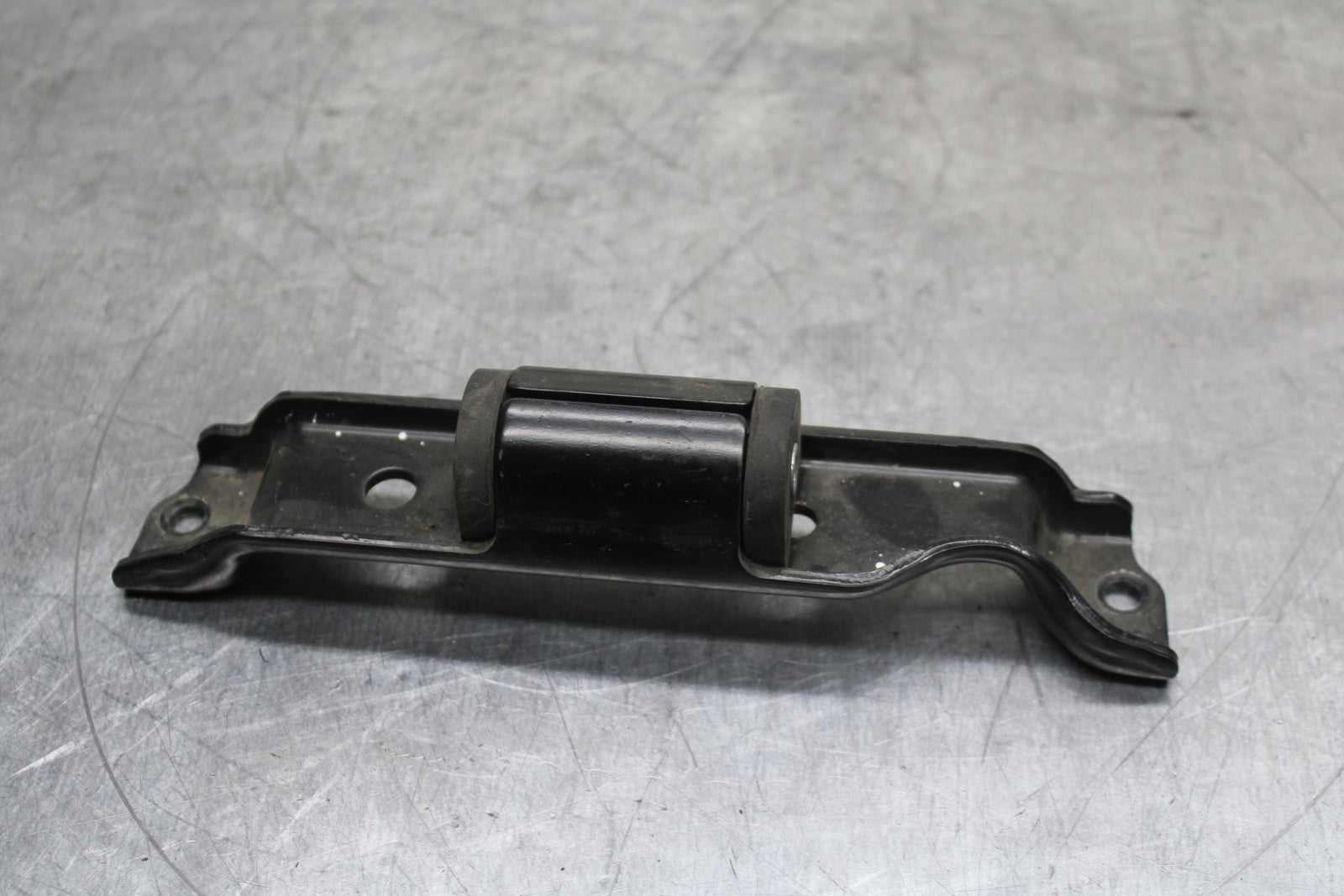 12-13 KAWASAKI Z1000 GAS TANK FUEL CELL PETROL RESERVOIR BRACKET MOUNT BB743