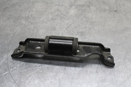 12-13 KAWASAKI Z1000 GAS TANK FUEL CELL PETROL RESERVOIR BRACKET MOUNT BB743