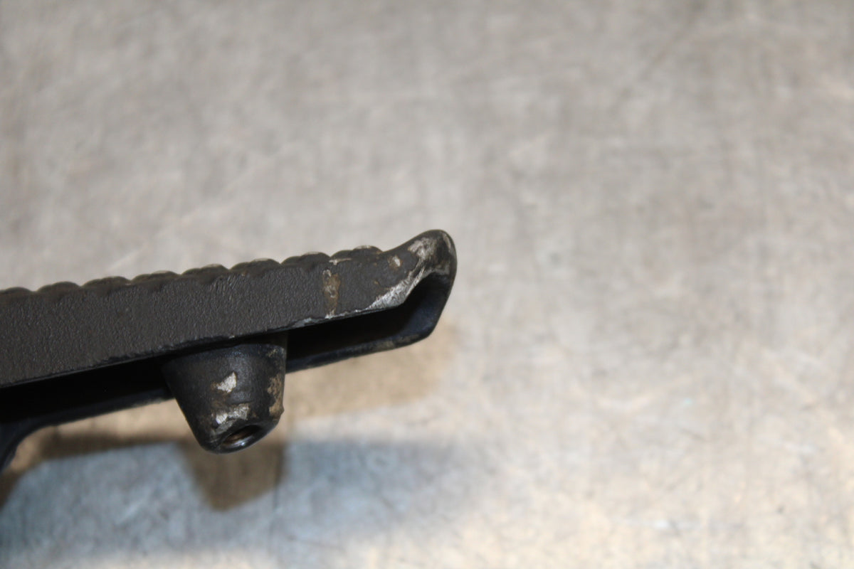 05-06 HONDA CBR600RR LEFT REARSET REAR SET DRIVER FOOT PEG REST STOP BB399