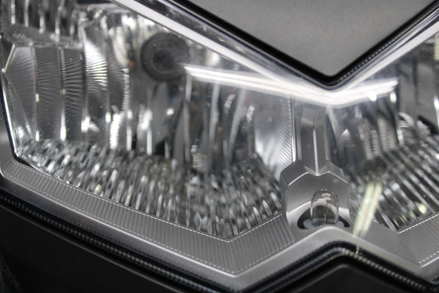 12-13 KAWASAKI Z1000 FRONT HEADLIGHT HEAD LIGHT LAMP BB743