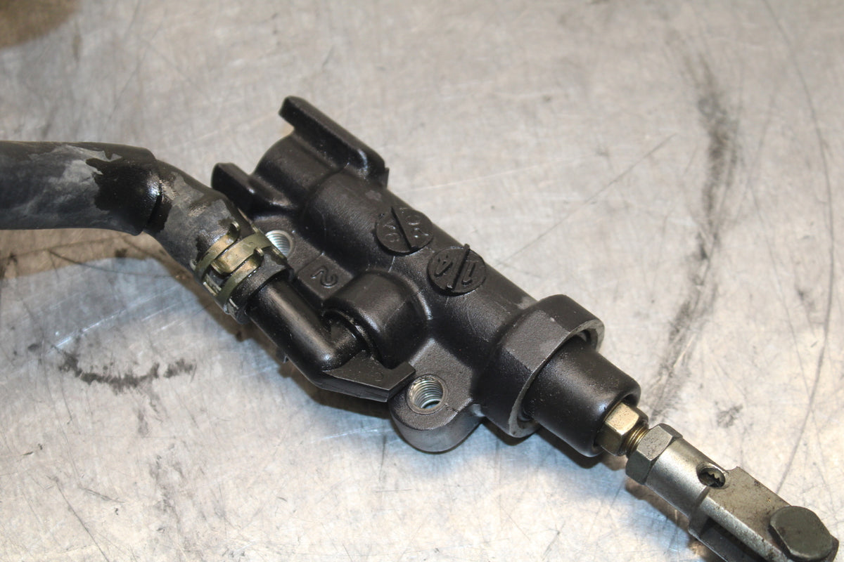 96-07 YAMAHA YZF600R REAR BACK BRAKE MASTER CYLINDER W RESERVOIR  BB746