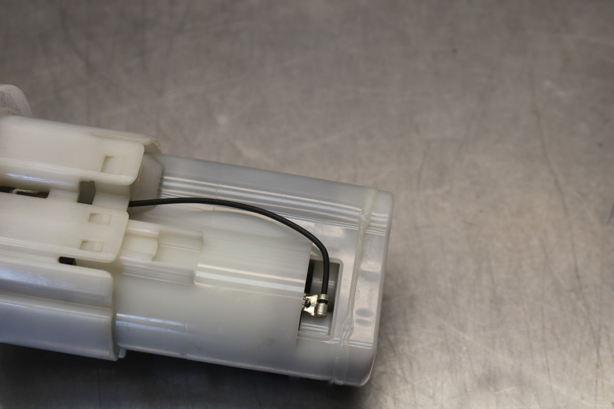 15-17 YAMAHA YZF R1 FUEL PUMP GAS PETROL SENDER UNIT BB190