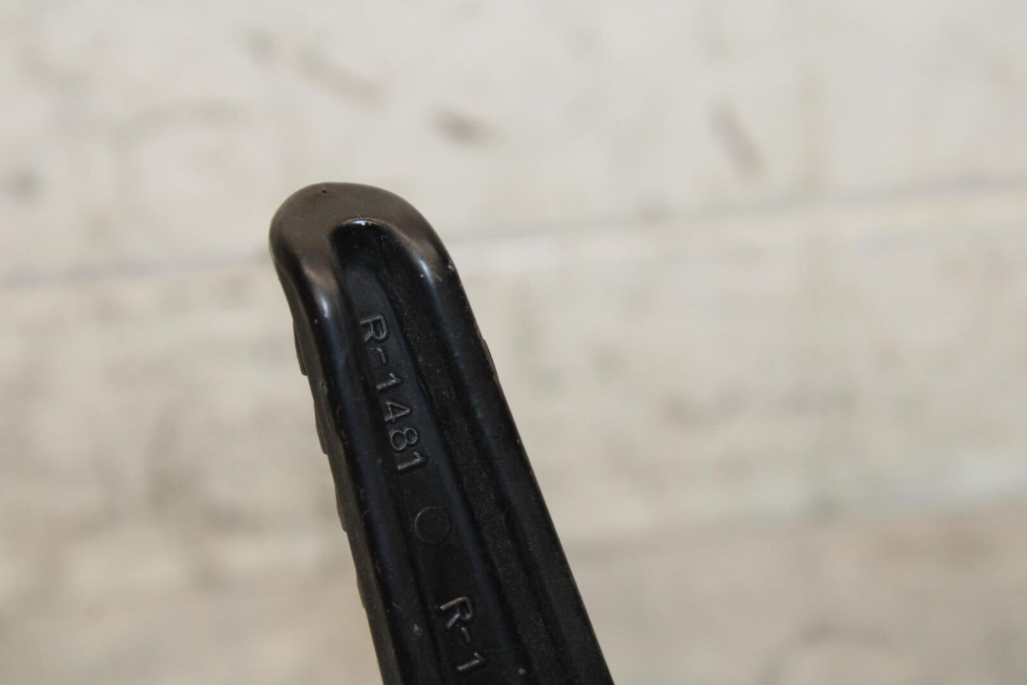 2000 Kawasaki Ninja ZX12R ZX1200A LEFT REAR BACK PASSENGER PEG 35063-1064