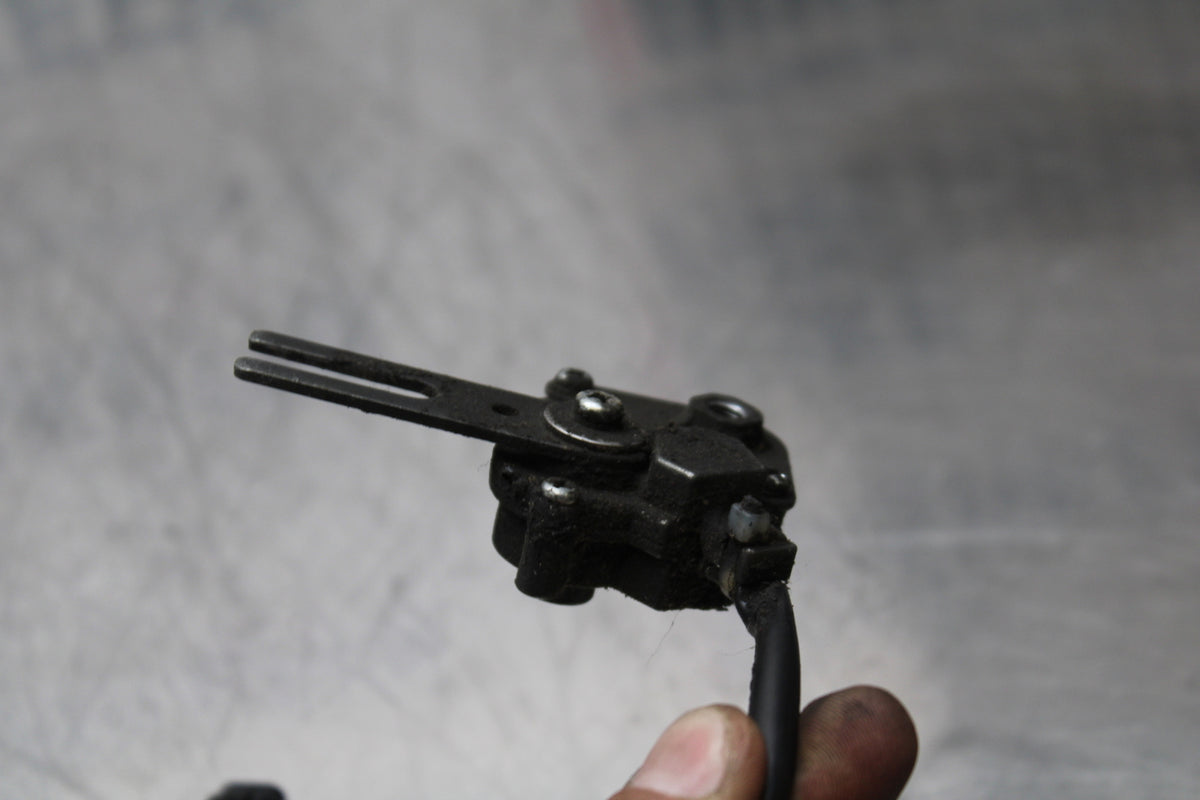 07 KAWASAKI Z1000 KICKSTAND SIDE KICK STAND SENSOR BB148