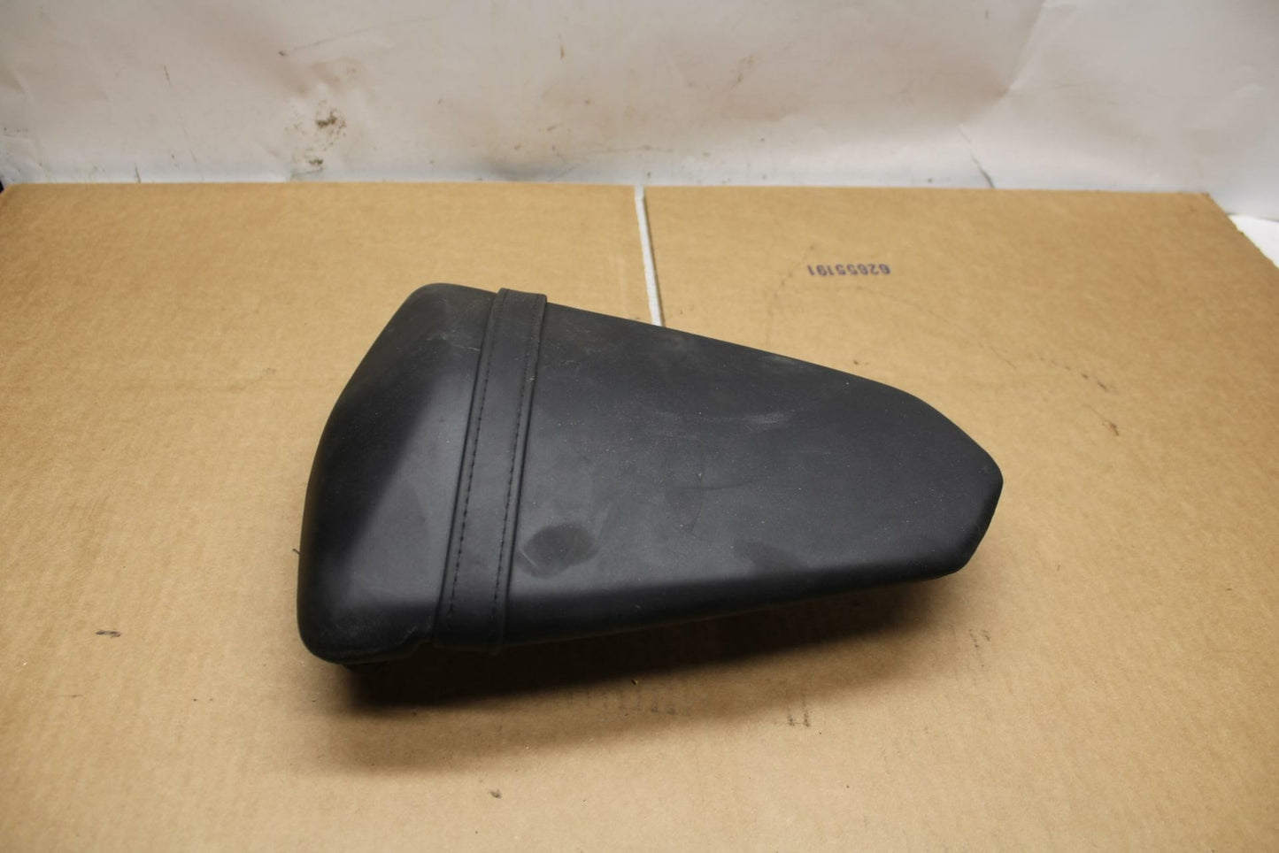 19-21 YAMAHA YZF R3 REAR BACK PASSENGER TANDEM SEAT PAD SADDLE PILLION BB378