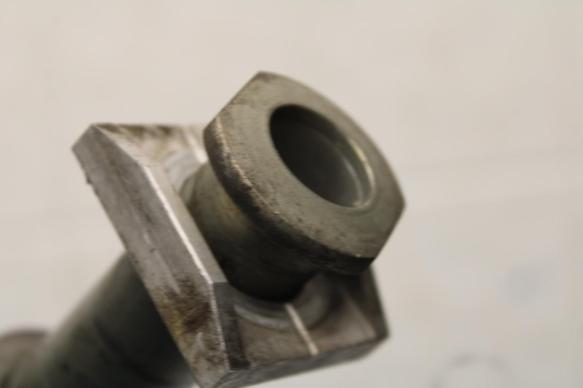 2011 Kawasaki Ninja ZX6R ZX600R REAR AXLE BACK WHEEL RIM PIVOT BOLT AXEL BB587