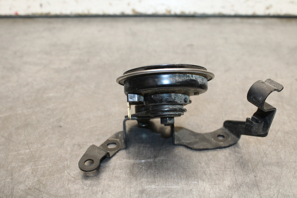 24 KAWASAKI NINJA 500 ABS HORN SIGNAL BB730