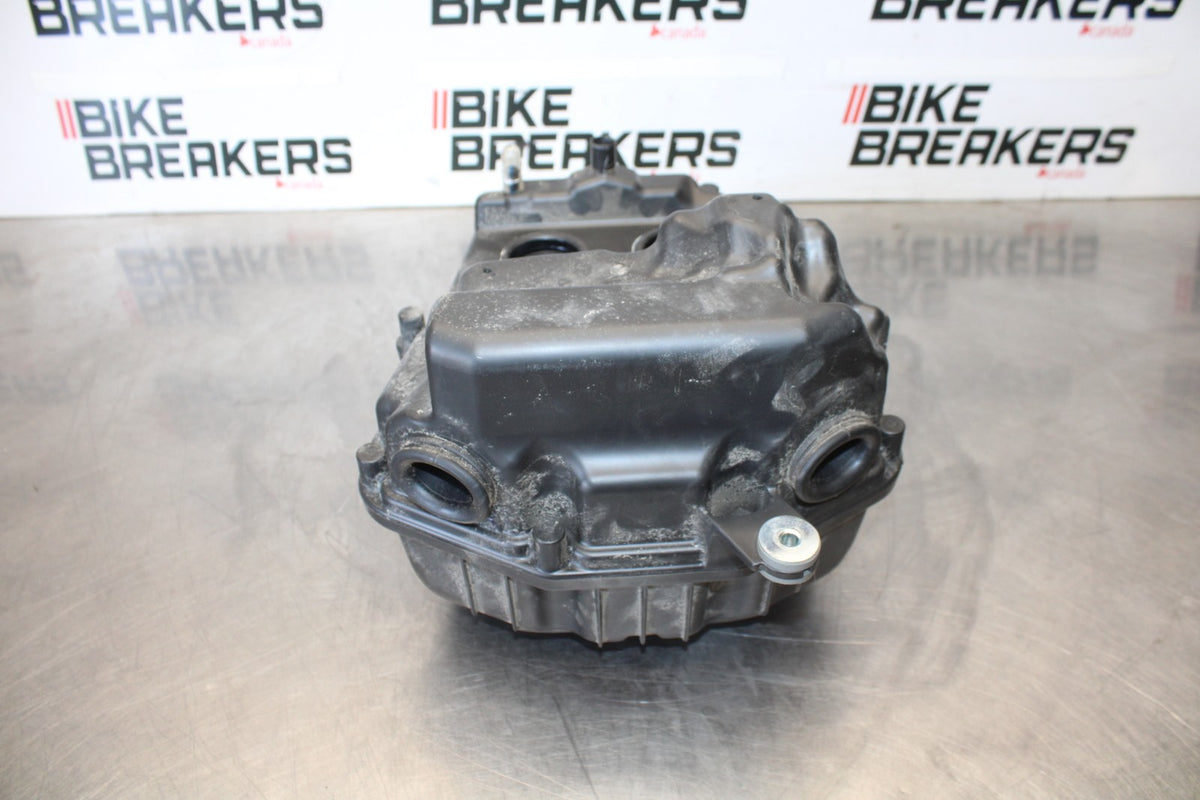 24-25 KAWASAKI NINJA 500 ABS AIRBOX AIR INTAKE FILTER BOX BB899