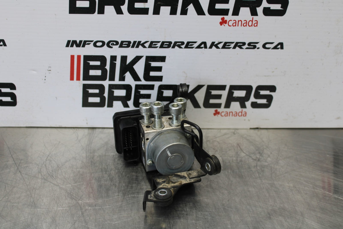21-23 KAWASAKI NINJA ZX6R ABS PUMP UNIT MODULE BB179