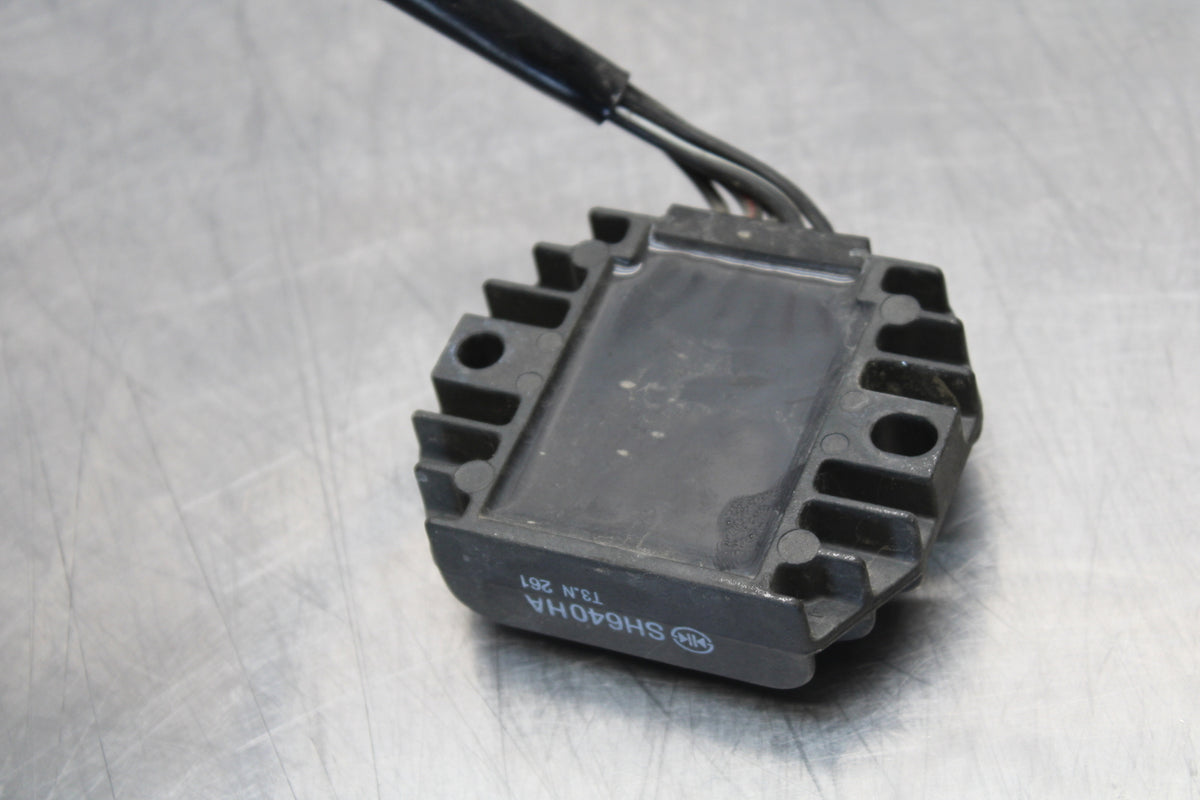 04-09 SUZUKI GS500F RECTIFIER VOLTAGE REGULATOR BB165