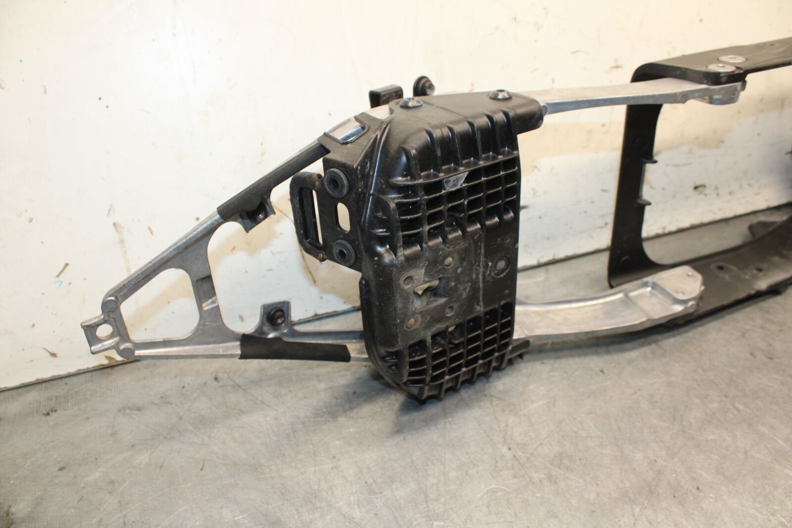 13-18 KAWASAKI NINJA ZX6R REAR SUBFRAME SUB FRAME 32160-0398 32160-0399 BB666