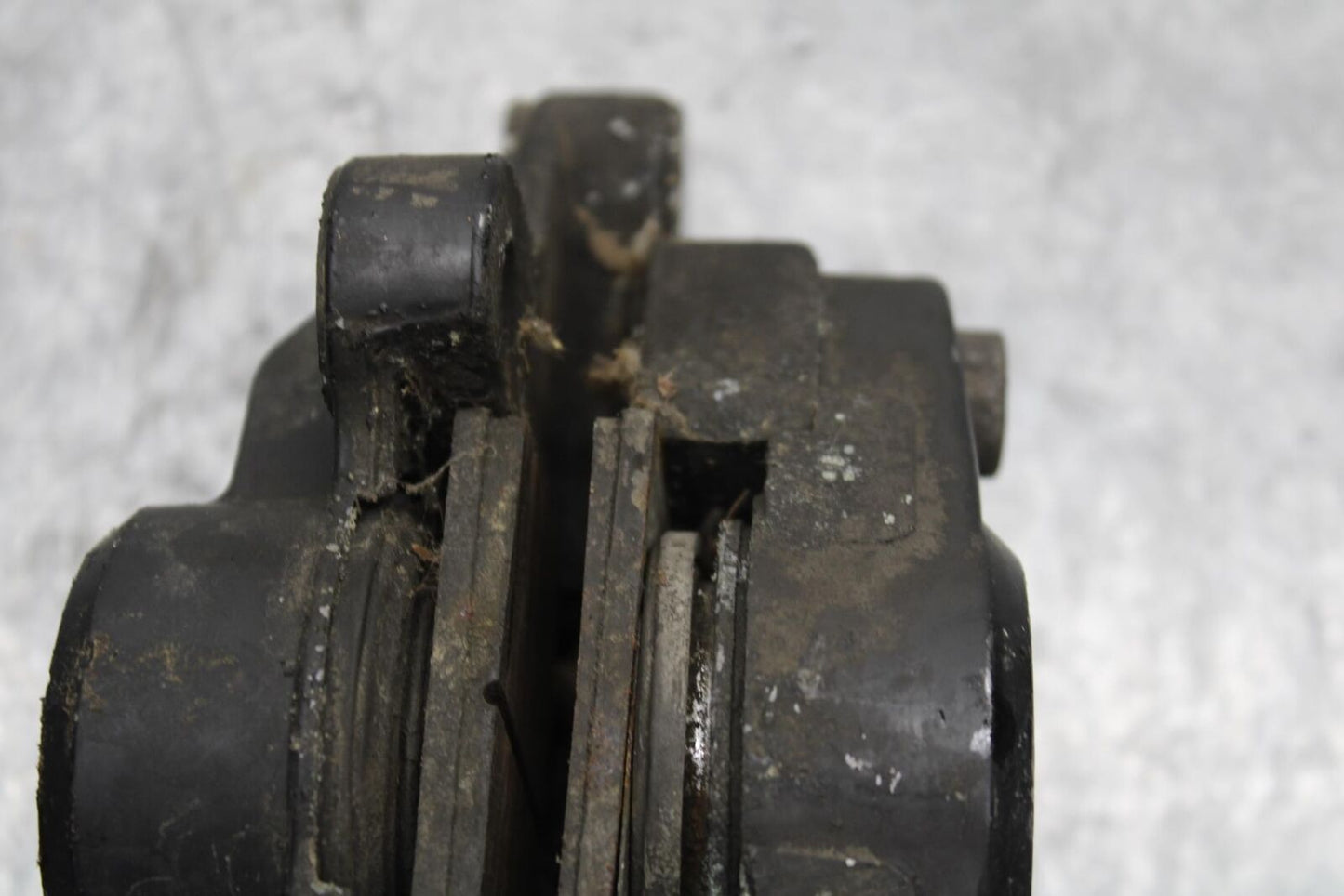 1982 Suzuki GS1100ES REAR BACK BRAKE CALIPER BB55