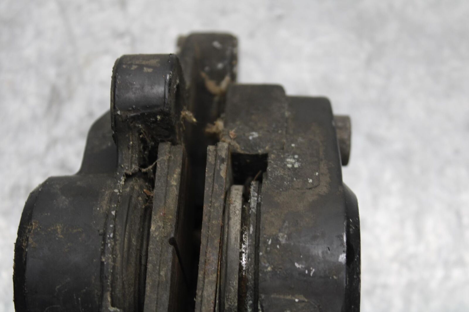 1982 Suzuki GS1100ES REAR BACK BRAKE CALIPER BB55