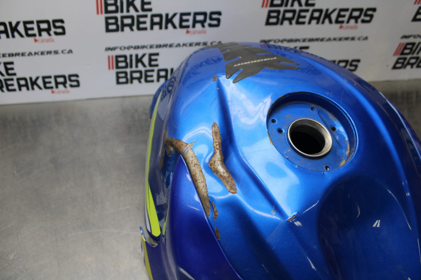 11-22 SUZUKI GSXR 600  GAS TANK FUEL CELL PETROL RESERVOIR BB193