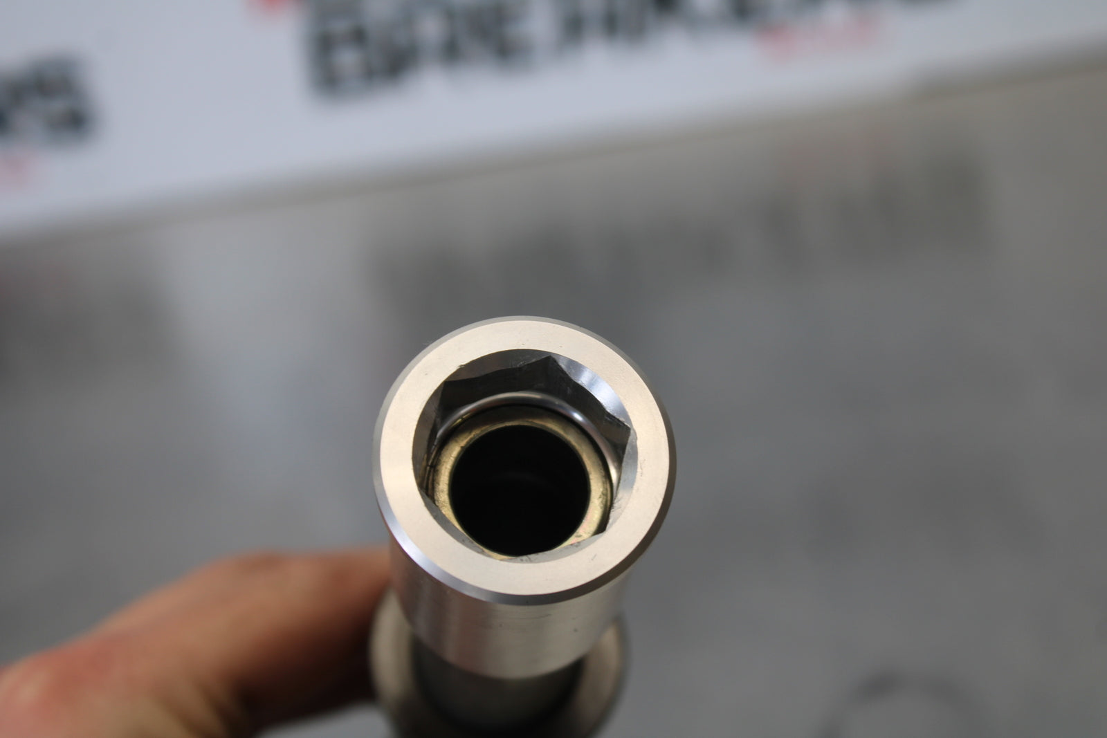 23-24 KAWASAKI NINJA ZX14R NEW!! FRONT WHEEL RIM AXLE PIVOT BOLT BB169