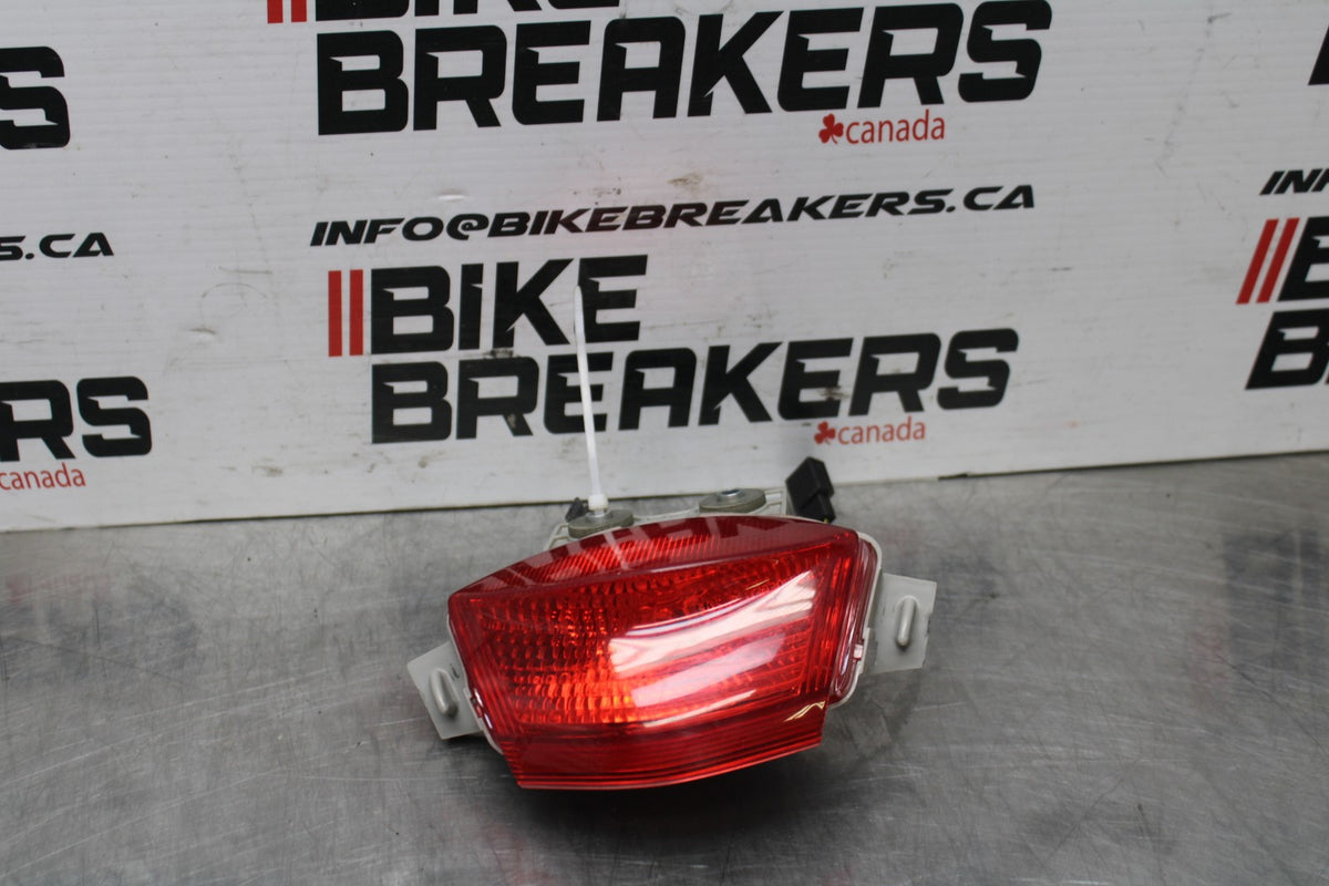 06 KAWASAKI NINJA 650 EX650 REAR TAIL TAILLIGHT BACK BRAKE LIGHT BB823