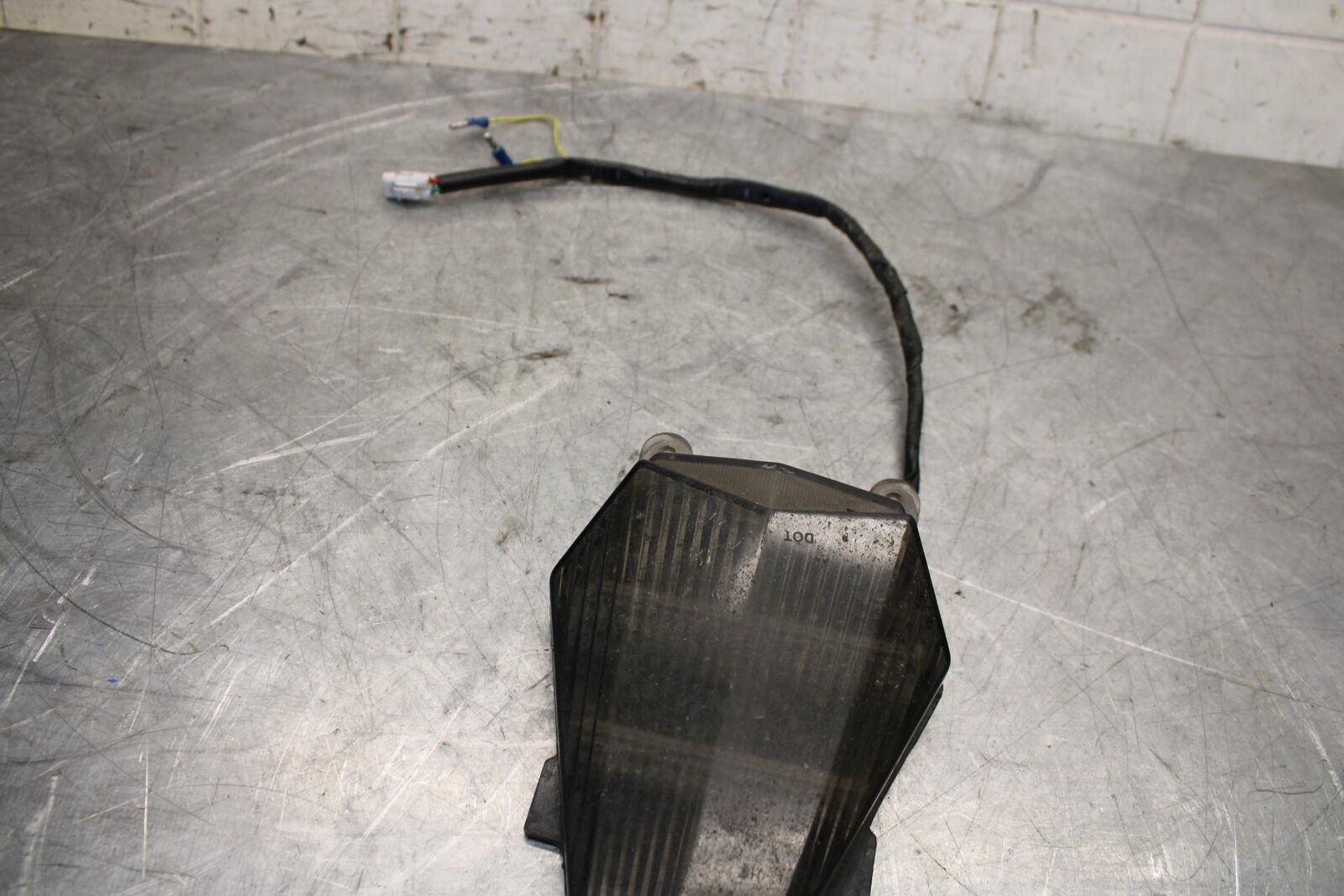 2008 Yamaha YZF R6 AFTERMARKET INTEGRATED TAILLIGHT TINT BRAKE LIGHT BB521