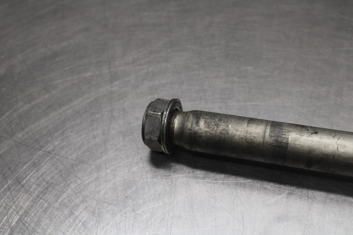 08-09 YAMAHA YZF R6S REAR AXLE BACK WHEEL RIM PIVOT BOLT AXEL BB796