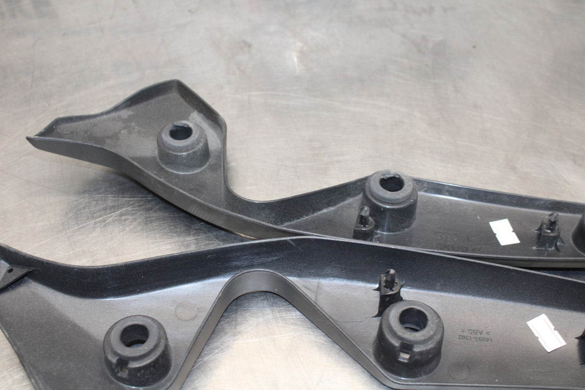24-25 KAWASAKI ELIMINATOR 450 REAR STRUT FRAME COVER BB869