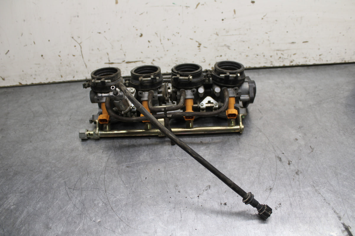 05-06 HONDA CBR600RR MAIN FUEL INJECTORS / THROTTLE BODIES BB739