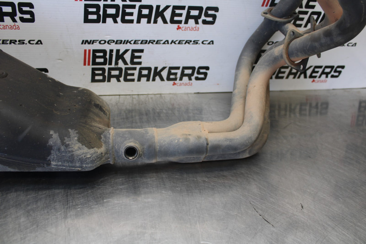 16 YAMAHA XSR900 FULL EXHAUST SYSTEM HEADERS PIPE MUFFLER BB786