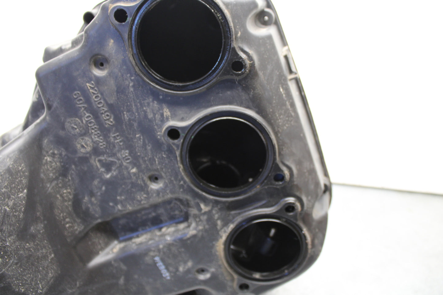 09-11 TRIUMPH DAYTONA 675 AIRBOX AIR INTAKE FILTER BOX BB652