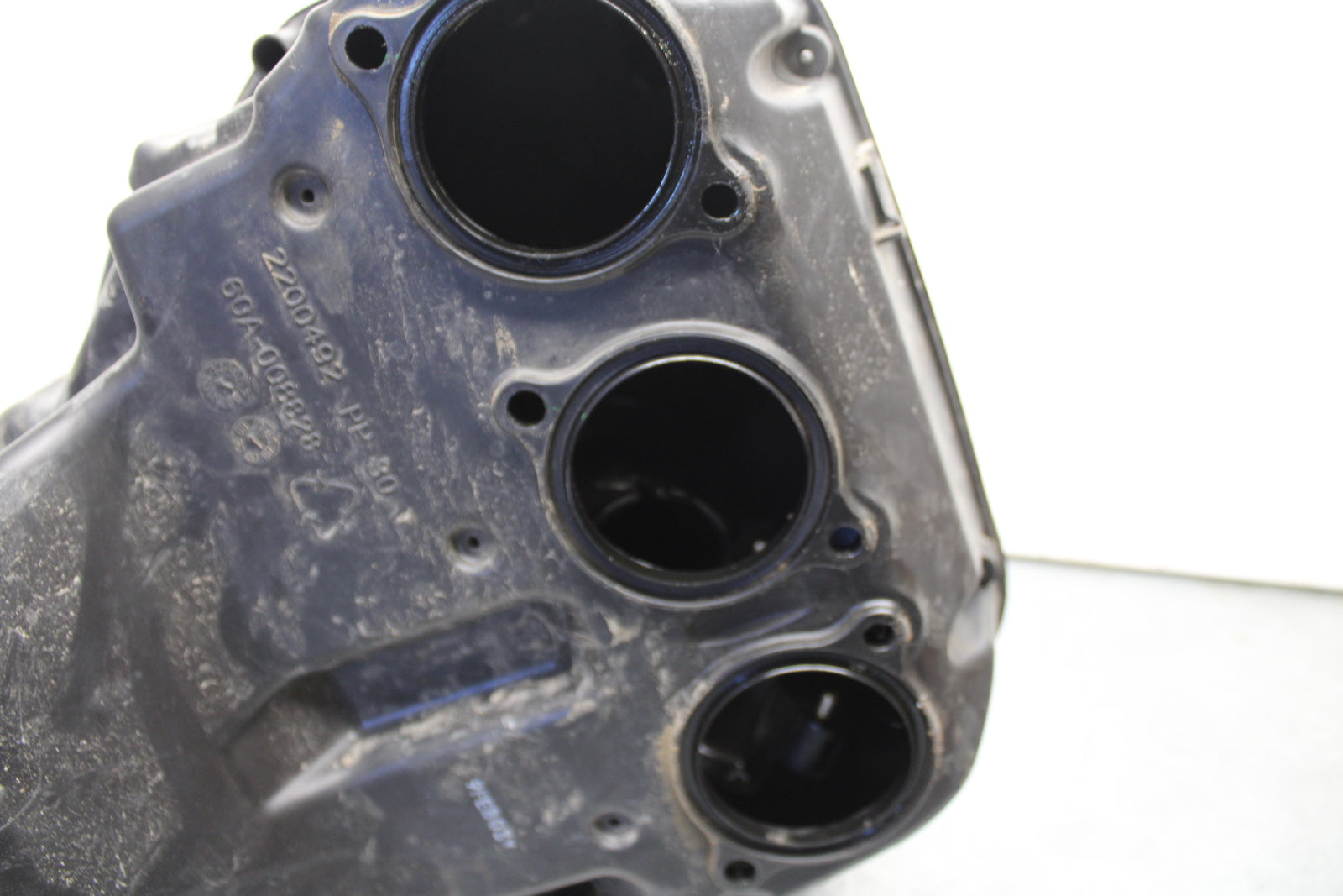 09-11 TRIUMPH DAYTONA 675 AIRBOX AIR INTAKE FILTER BOX BB652