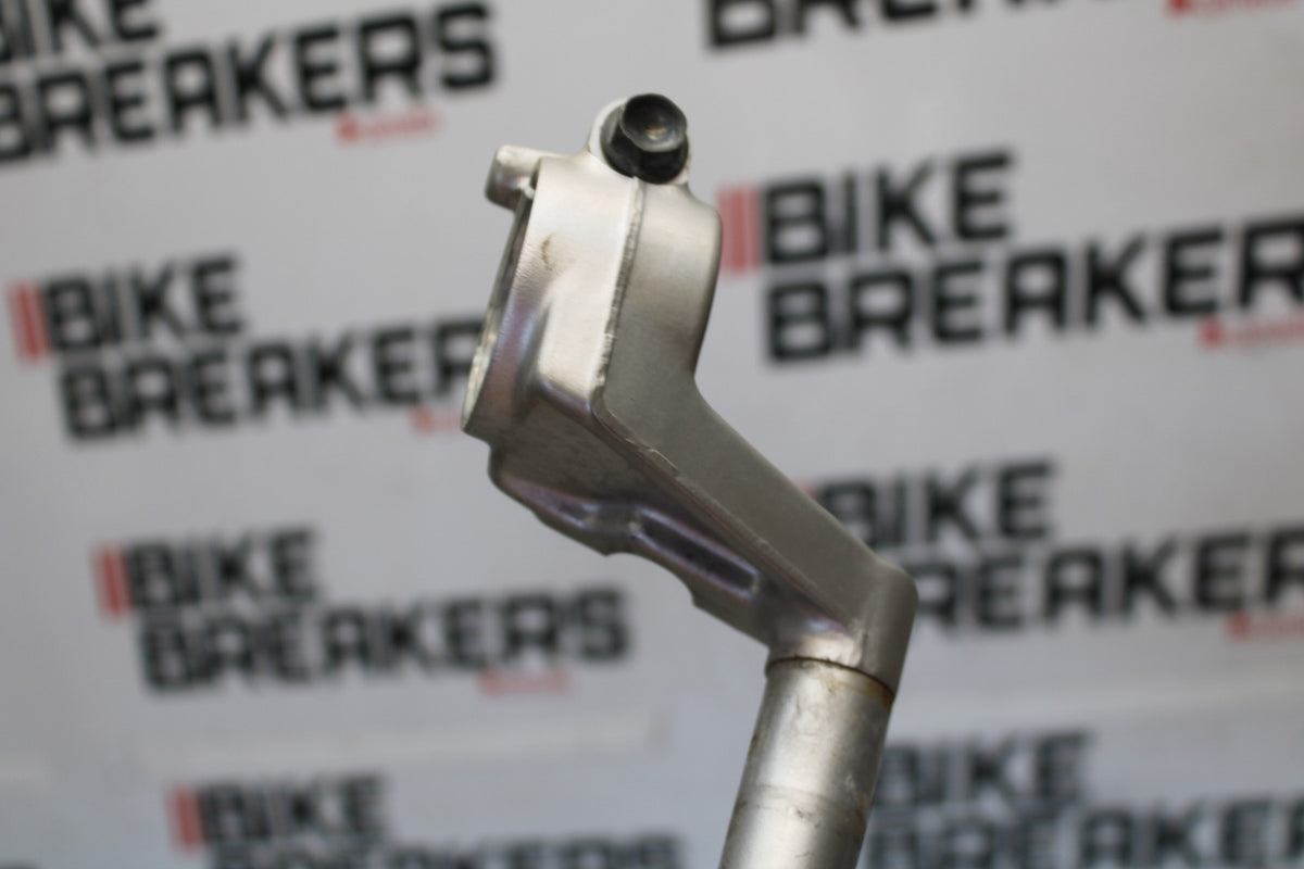 06-07 HONDA INTERCEPTOR 800 VFR800 RIGHT CLIP ON HANDLEBAR BB917