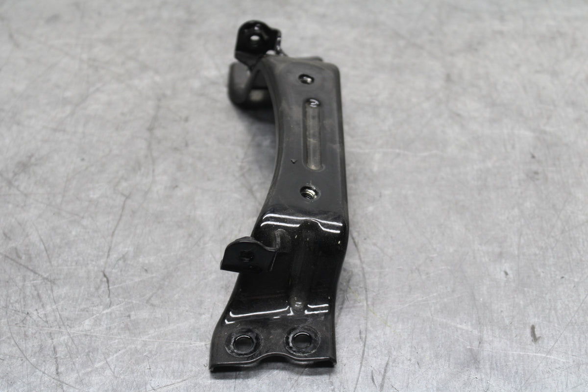 19-22 KAWASAKI Z400 GAS TANK FUEL CELL PETROL RESERVOIR BRACKET MOUNT BB738