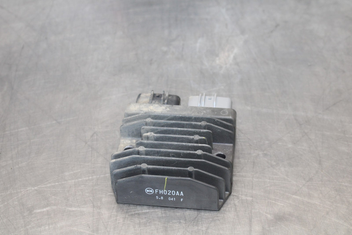 15-17 YAMAHA FJ09 RECTIFIER VOLTAGE REGULATOR BB906