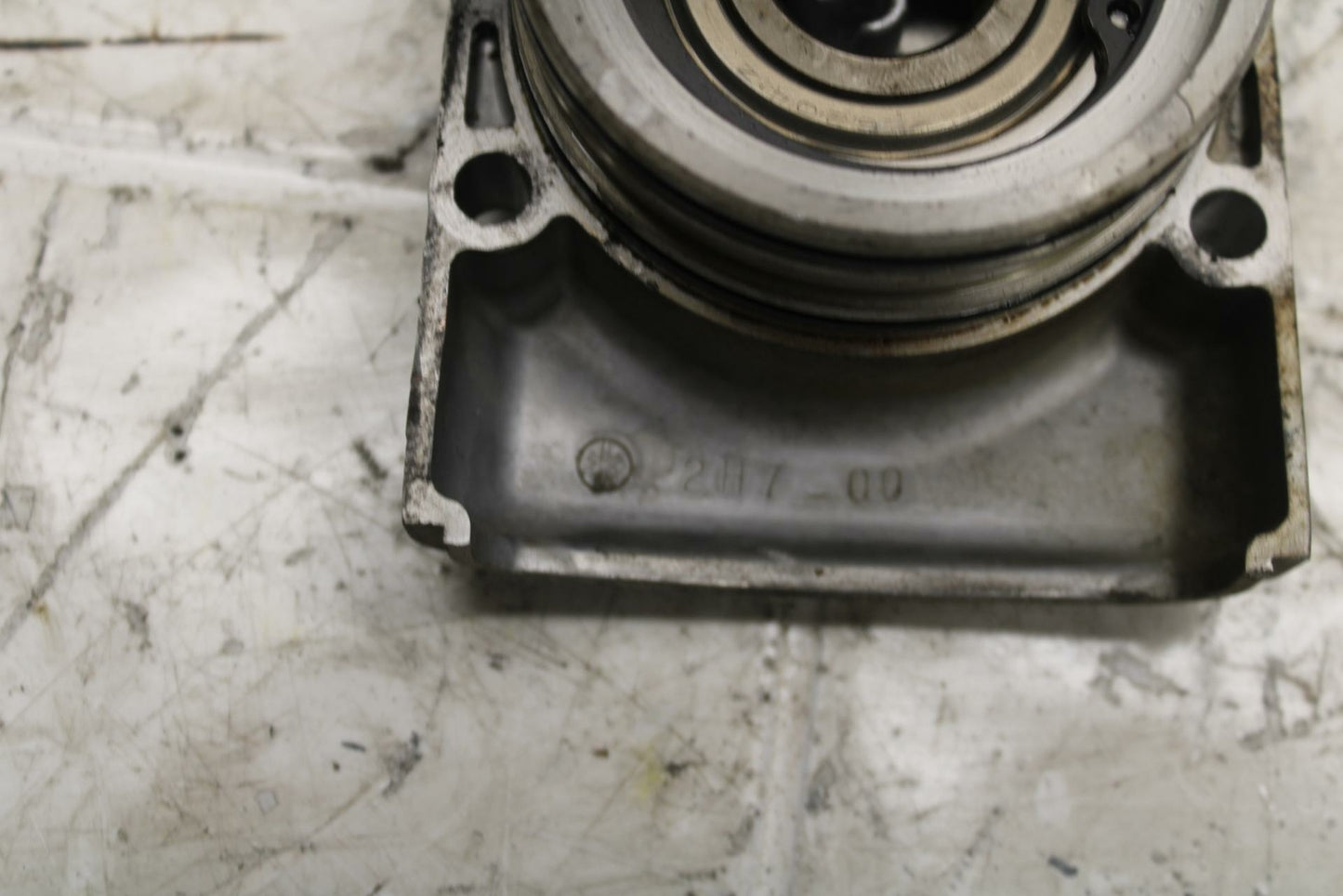 79-81 YAMAHA XS1100S STARTER CLUTCH COVER BB401
