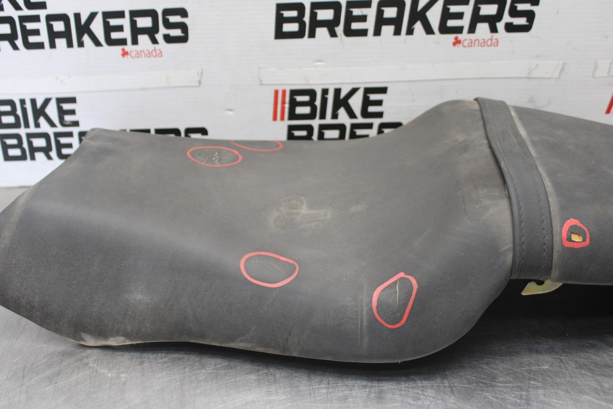 98-05 HONDA SUPER HAWK 1000 VTR1000F FRONT REAR SEAT SADDLE BB924