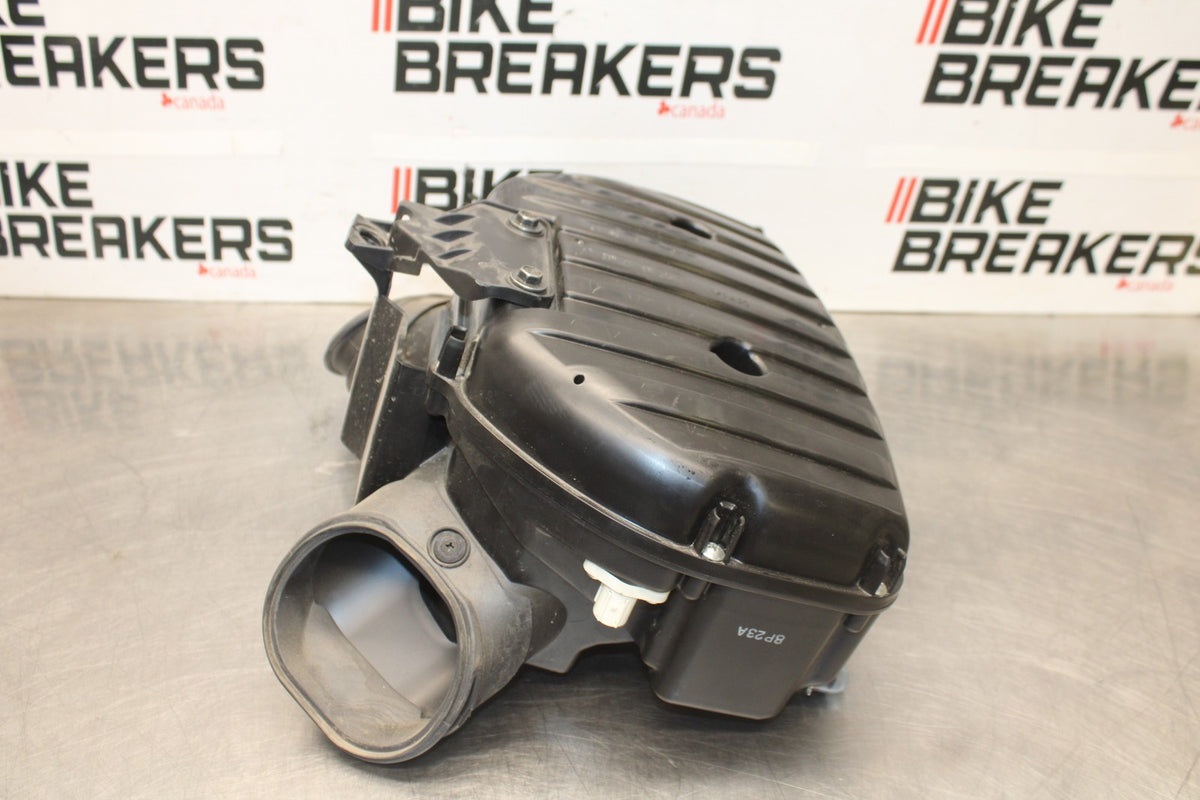 15-26 SUZUKI GSXR600 AIRBOX AIR INTAKE FILTER BOX BB888