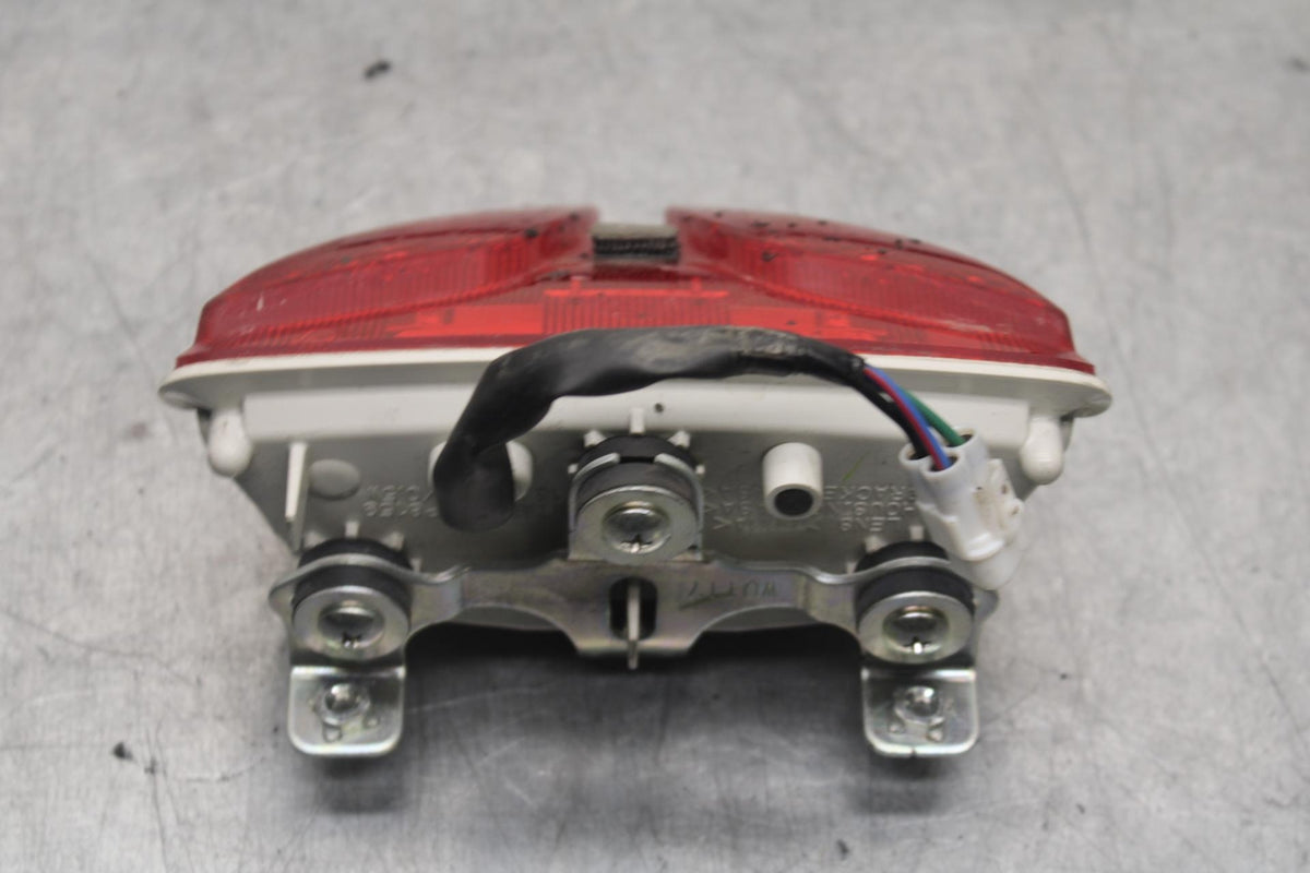 2011 Suzuki GSXR600 REAR TAIL TAILLIGHT BACK BRAKE LIGHT BB602