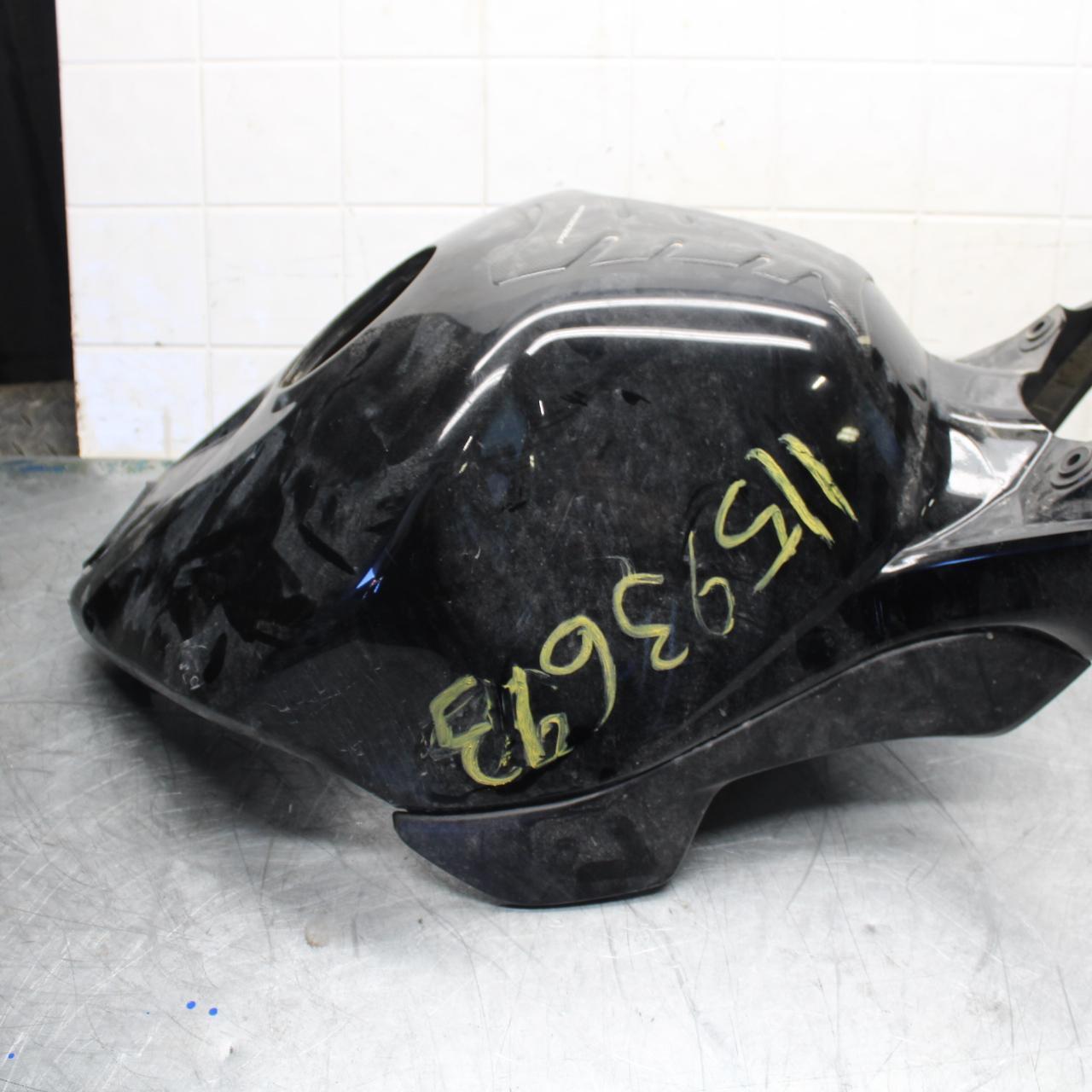 06-07 HONDA CBR1000RR GAS TANK FUEL CELL COVER FAIRING COWL BB464