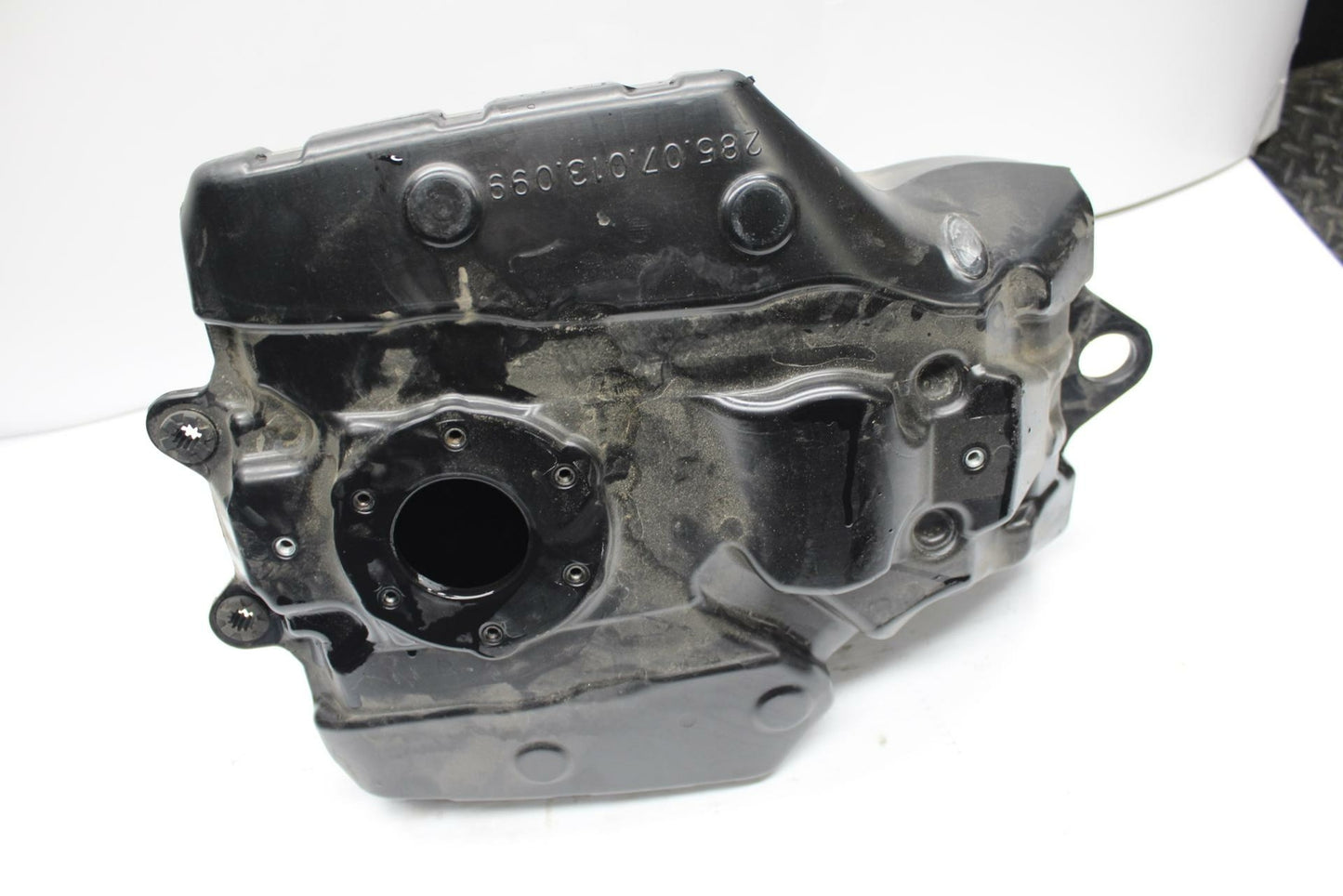 18-20 HUSQVARNA VITPILEN 401 GAS TANK FUEL CELL PETROL RESERVOIR BB248