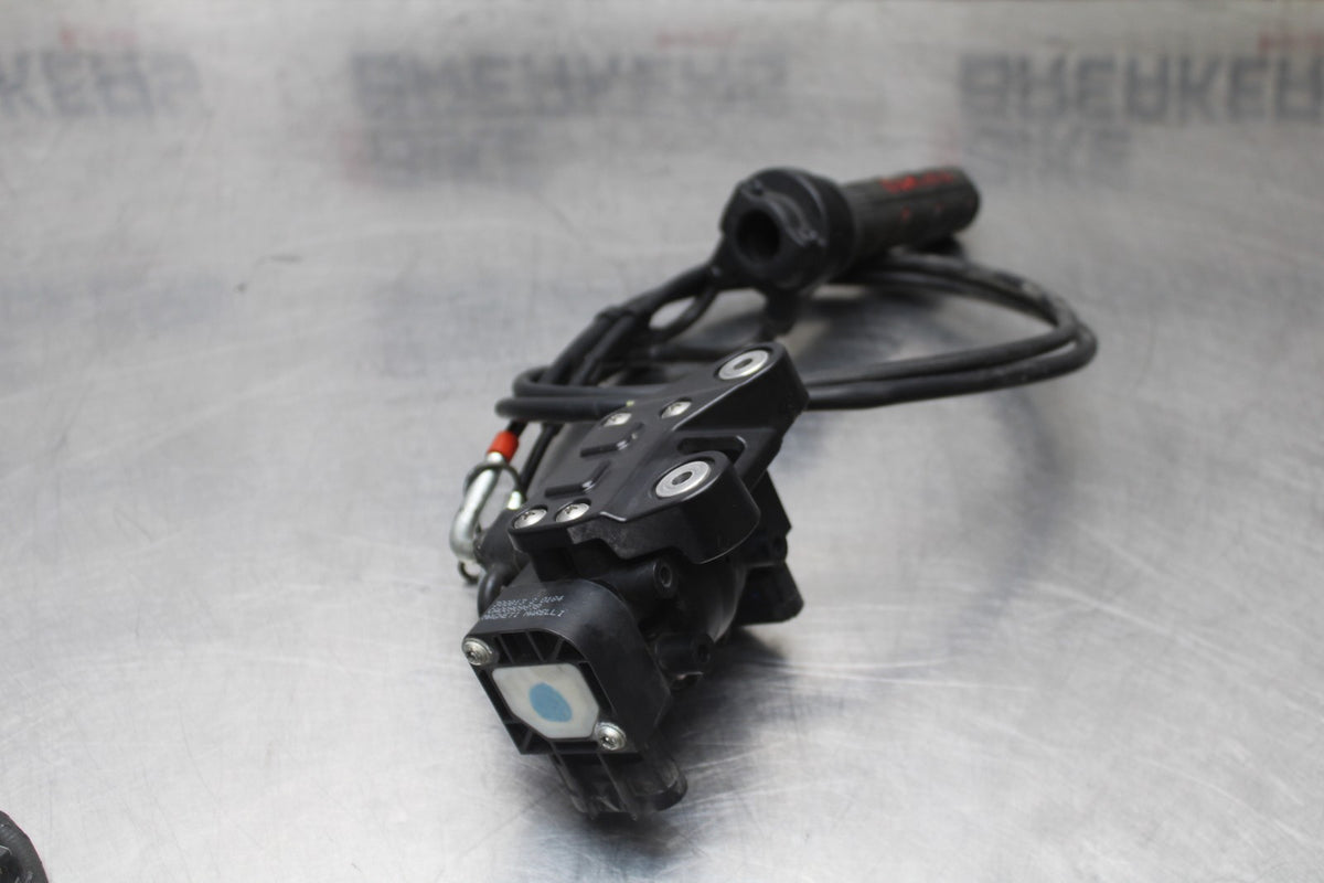 15 APRILIA RSV4 FACTORY APRC THROTTLE CABLES/ ACCELERATOR POSITION SENSOR BB901