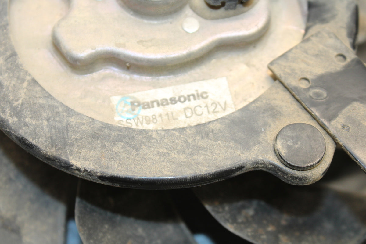09-11 TRIUMPH DAYTONA 675 ENGINE RADIATOR COOLING FAN BB652