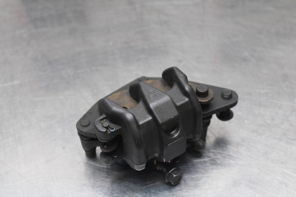 17-18 YAMAHA YZF R3 RIGHT FRONT BRAKE CALIPER BB813