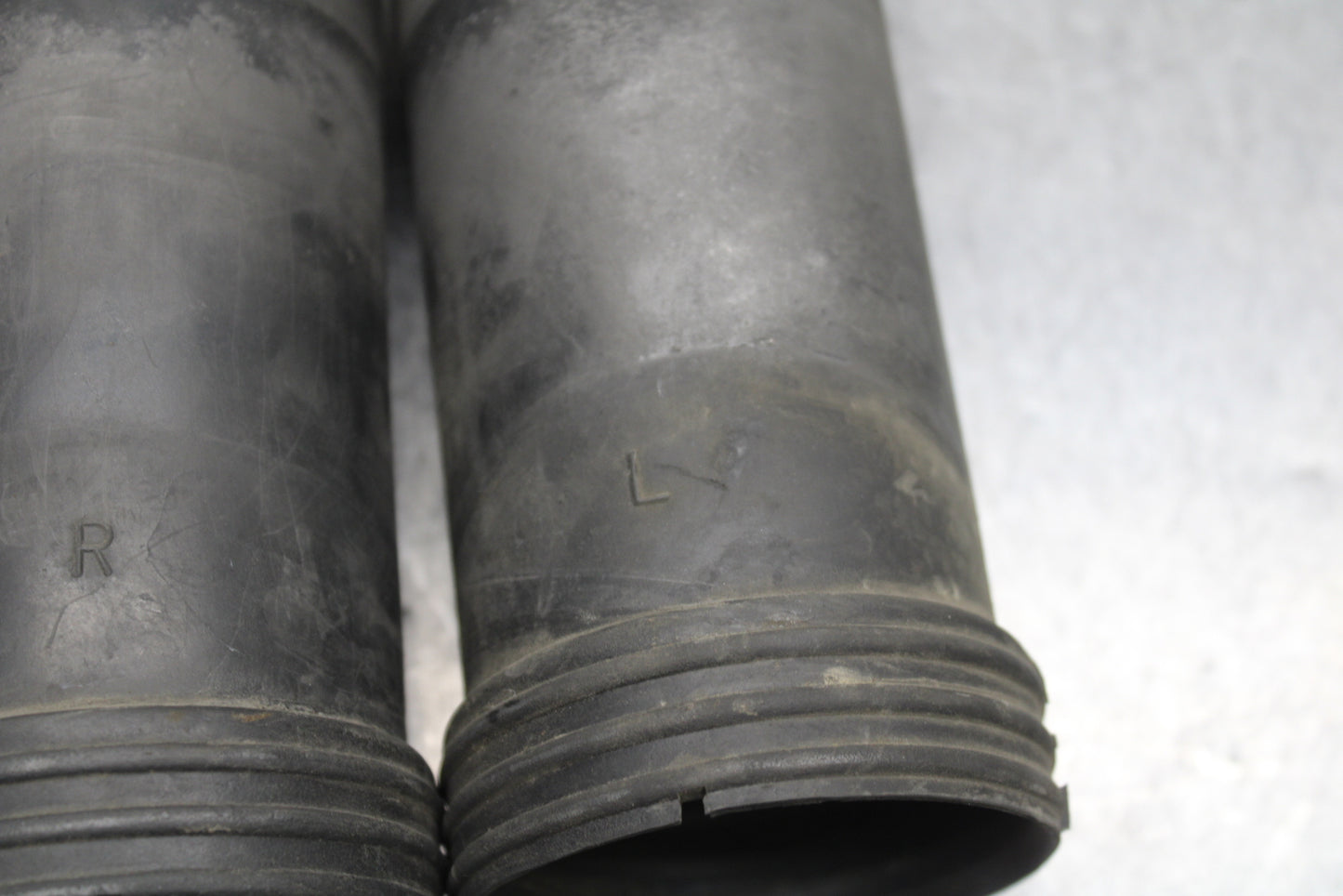 00-02 KAWASAKI NINJA ZX6R RIGHT LEFT AIR INTAKE DUCTS BB750