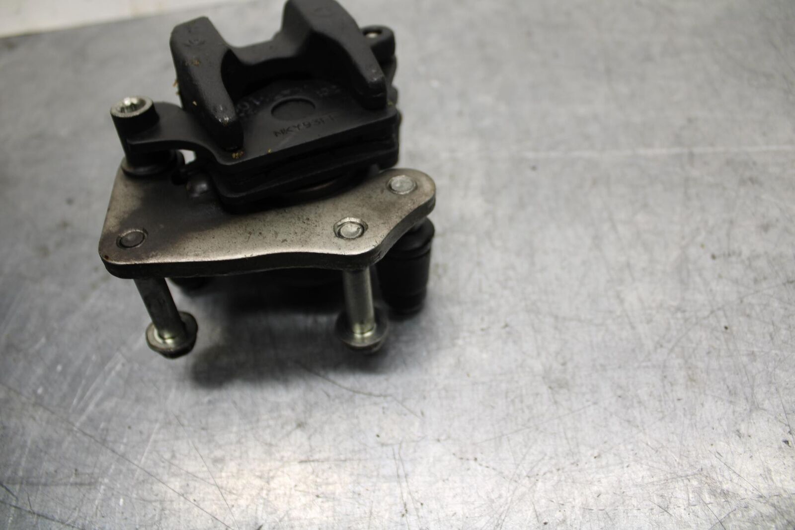 17-20 KAWASAKI Z125 PRO  FRONT BRAKE CALIPER BB74