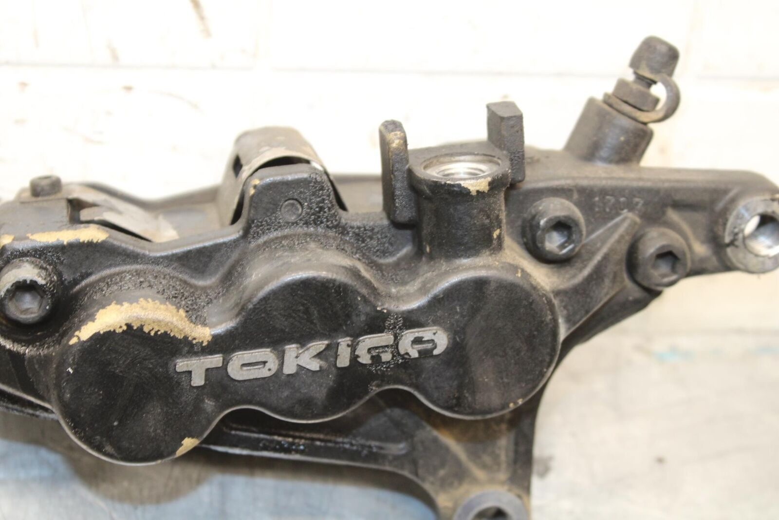 2000 Kawasaki Ninja ZX12R ZX1200A RIGHT LEFT FRONT BRAKE CALIPER SET PAIR BB565