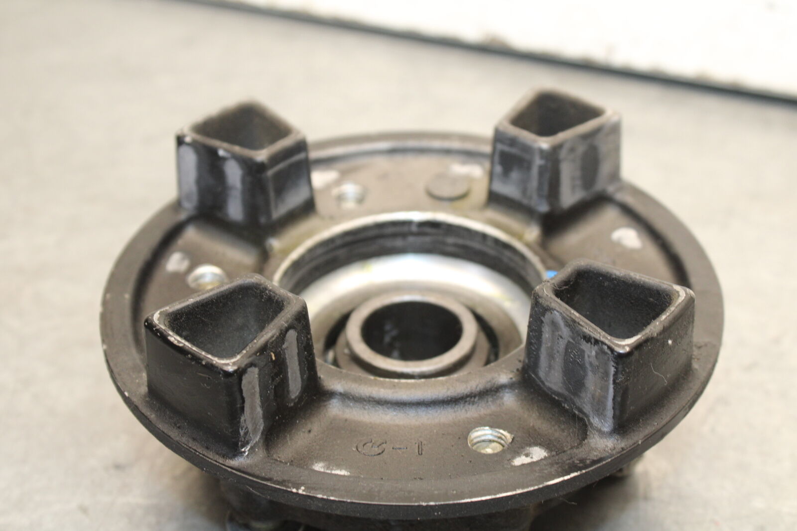 16 KAWASAKI NINJA ZX10R REAR HUB WITH SHOCK DAMPERS CUSH ABSORBERS BB650