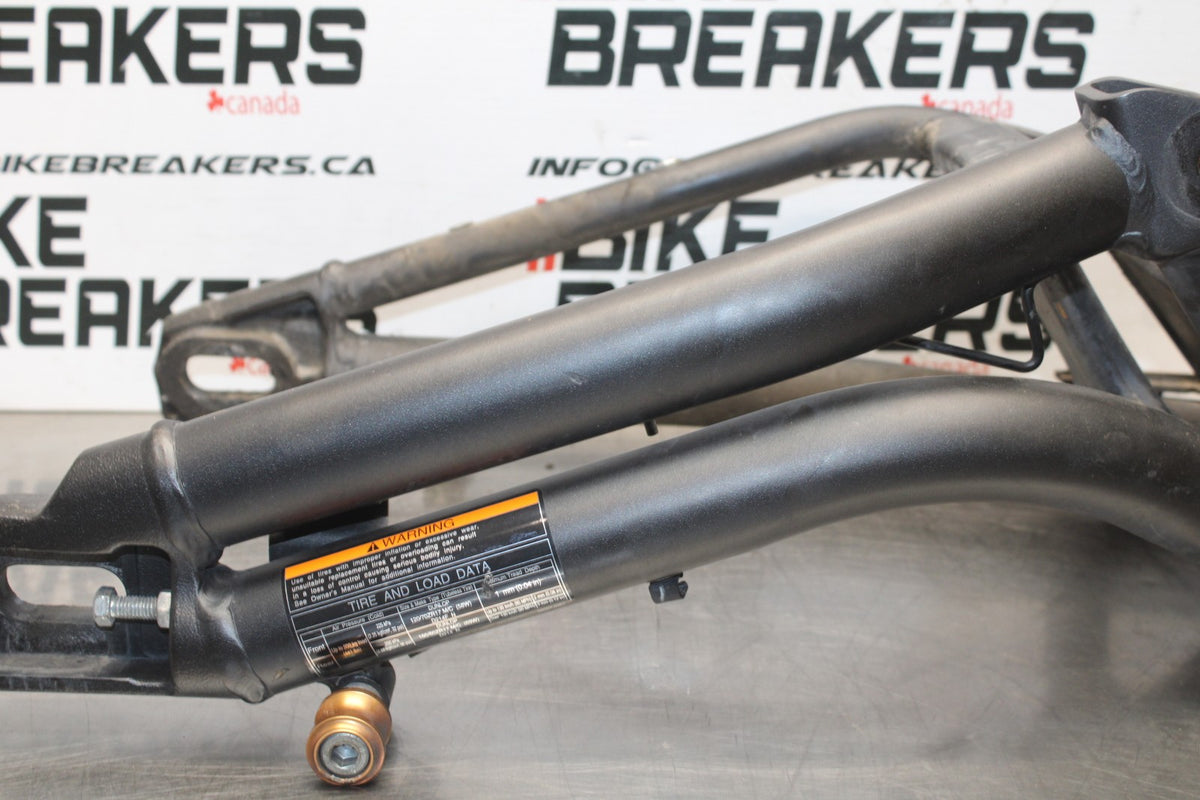 12-16 KAWASAKI NINJA 650 EX650F REAR SWINGARM BACK SUSPENSION SWING ARM BB860 